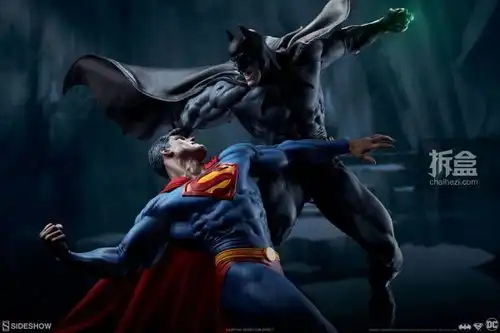 sideshowdc漫画蝙蝠侠大战超人雕像