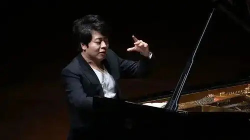 郎朗在龙游石窟等你
