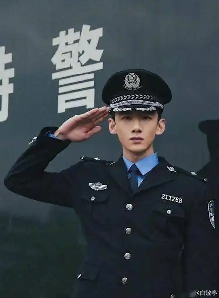 大型端水现场白敬亭发文告别邢克垒和徐坦
