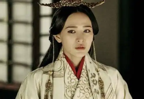 公主雅对嬴异人的感情,看似专一执着,却未必是真爱
