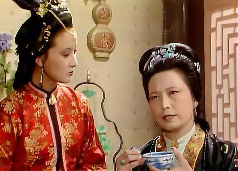 红楼梦王夫人愚昧不会管孩子,贾府衰败罪魁祸首之一
