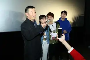 顾长卫携紫荆中学复读生现身南京苏宁影城清江广场店