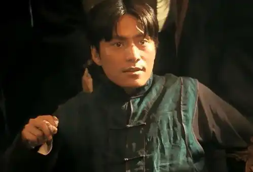 让子弹飞武举人假死后,为何成反黄四郎先锋,原因十分的真实
