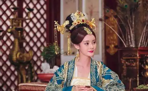 孝平皇后与历史上其他废后不同,从太后变公主全拜父亲所赐
