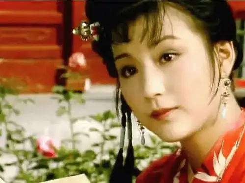为什么同是寄人篱下的史湘云,性格却跟黛玉相反
