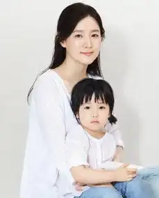 w两个世界韩孝周宋慧乔清纯氧气美女