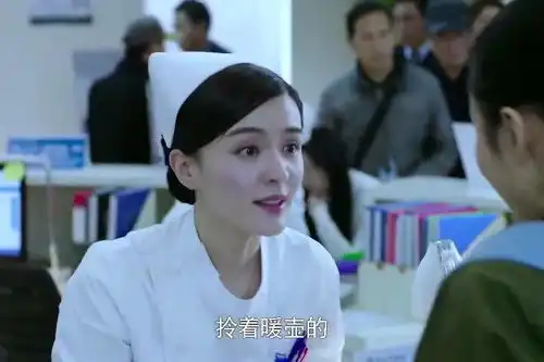 急诊科医生美国学习中医回来的志愿者,果然不一般,护士长服了
