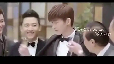 杉杉来了张翰与赵丽颖甜蜜拥吻合集11
