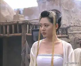 古装剧里的美强惨代表女子,聂小凤和邀月宫主谁更惹人怜
