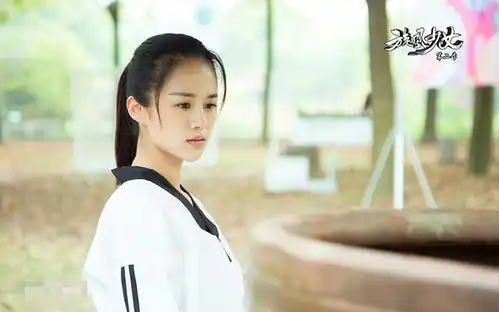 搭档赵丽颖和杨幂走红,演两部热播网剧人气大涨,现在是人气小花