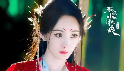 同样是演神雕出名,37岁刘亦菲开始演妈妈,36岁杨幂还在装嫩
