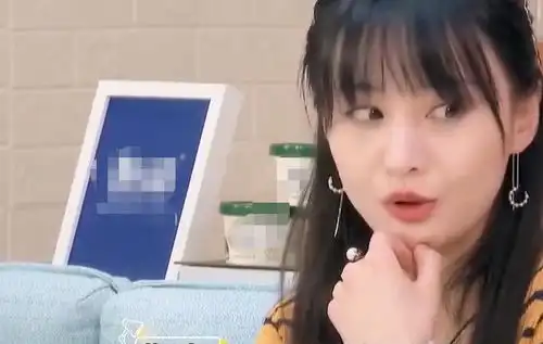 张恒郑爽育有一儿一女出生证明曝光现已一岁多,郑爽曾计划冻卵
