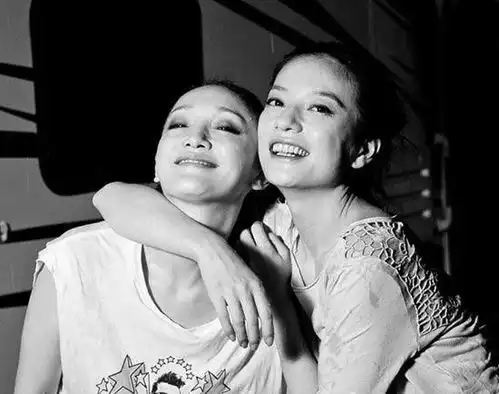 周迅是如何成为姬圈大佬的