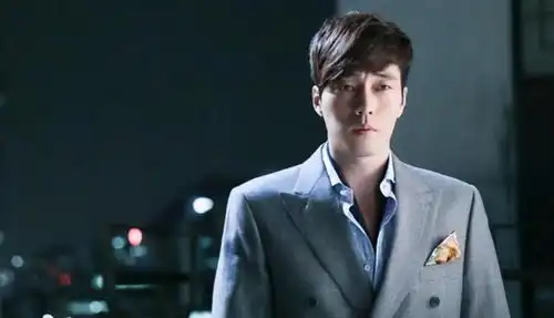 他曾是体坛种子选手,转型演员成收视保证,如今身价上亿成ceo