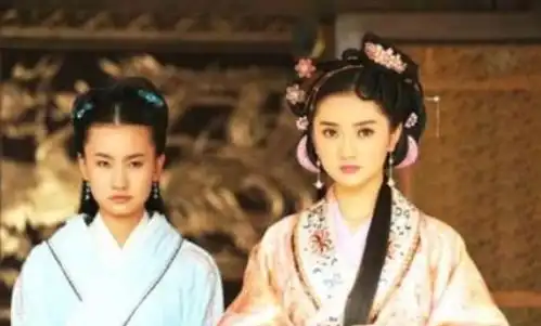 清朝时期最美皇后,相貌动人迷倒皇帝,到50多岁仍旧被皇帝翻牌
