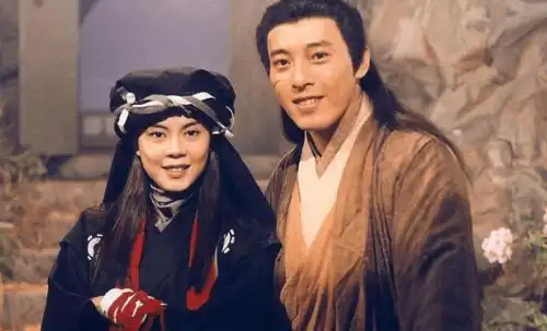 笑傲江湖中三句话很精辟,一句说透爱情,另外两句道尽人生
