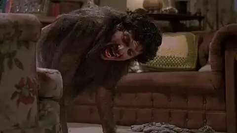 四分钟看欧美电影美国狼人在伦敦,小伙被狼杀死后变成活死人