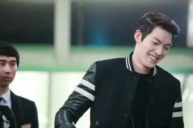 继承者们2013年10月期朴信惠李敏镐金宇彬朴炯植姜敏赫崔振赫
