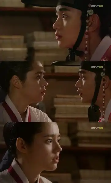 拥抱太阳的月亮
