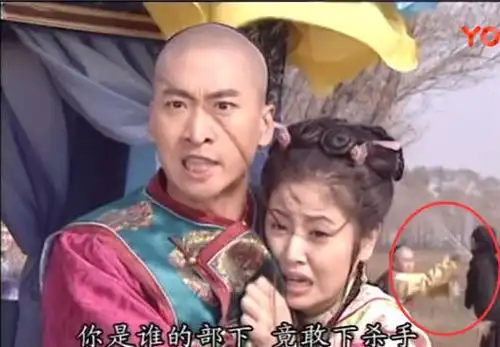 还珠格格彩蛋藏20年,五阿哥永琪的动作,穿帮了