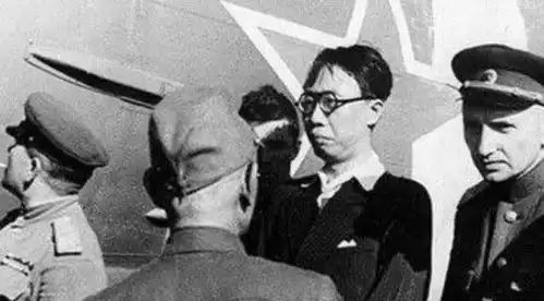 溥仪作为战俘,被苏联关押了五年,他的待遇如何末代皇帝很狡猾
