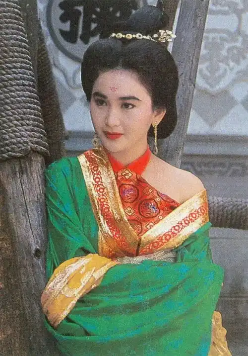 美人时光机温碧霞
