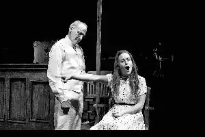 5名中国学生加盟美版杀死一只知更鸟进校园
