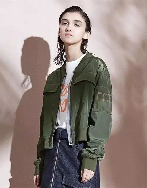 江疏影恋爱先生里造型,简直是国产剧里的一股清流
