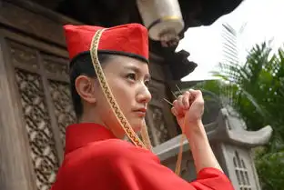 龙门镖局开播李倩穿红衣扮东方不败