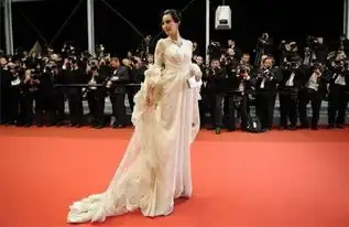 范冰冰透视薄纱裙头戴花环宛若仙子