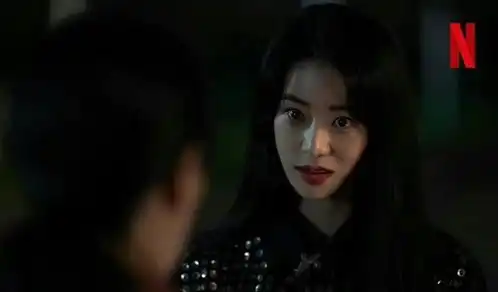 宋慧乔李到晛黑暗荣耀2新剧照发布,网友信息量有点大
