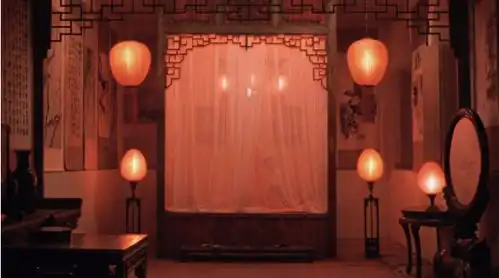 大红灯笼高高挂的解析,又一个张艺谋的经典作品