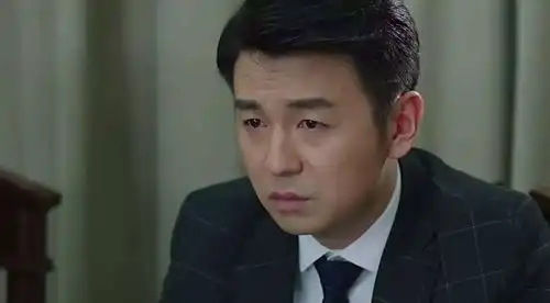捍卫大头的尊严,雷佳音剧组发脾气,只因头套比正常的大两寸
