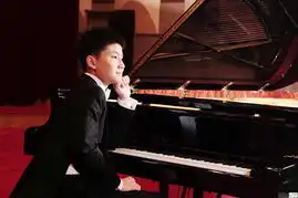 牛牛钢琴独奏音乐会
