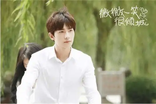 三十而立,祝杨洋生日快乐,期待新剧特战荣耀且试天下