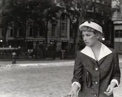 辛迪舍曼,电影剧照上罗莎琳克劳斯
