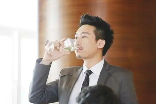 遇见王沥川热播戴墨霸道守护王的女人
