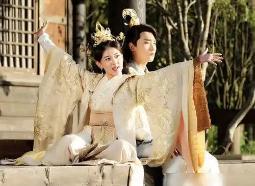 双世宠妃3杀青待映,坦诚夫妇再聚首,他却成观众意难平
