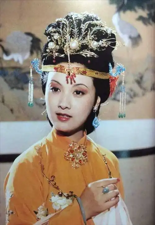 为了和邓婕在一起,张国立和前妻离婚,离婚协议却成了他们的遗憾
