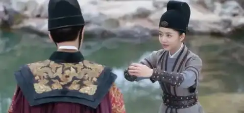 刚开播就冲上热度榜第二,可这部新剧前面两集就玩崩