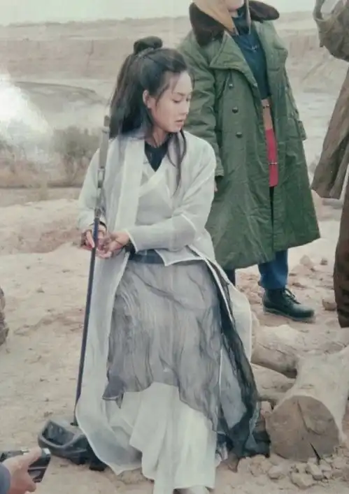 20多年前大话西游珍贵的剧组工作照和定妆照,满满的回忆杀