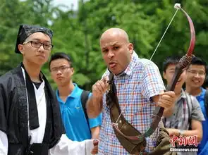 中国科大举行花开半夏古装游园活动
