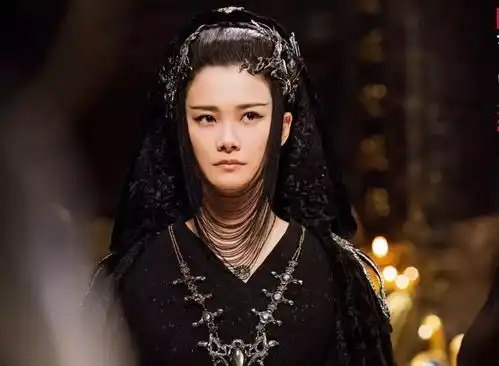 这两个超女冠军都变脸了,一个成国际巨星,一个沦落做微商开出租
