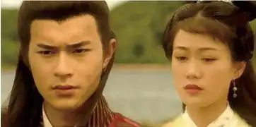 梁小冰真不愧是古装皇后,一颦一笑尽显倾城

