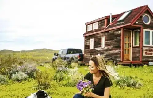 飞屋环游记真人版美国夫妇1000个小时造房车环游世界