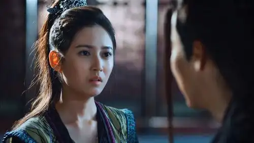 香蜜鎏英果然性情中人,等不来穆辞求婚,她如此示爱