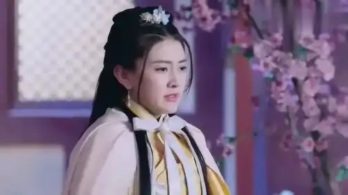 双世宠妃墨连城与墨靖轩喝酒解愁,却不知小檀被坏人推入湖中