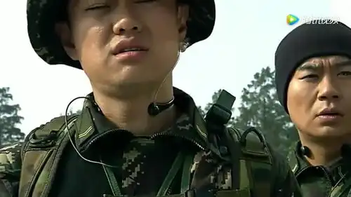 我是特种兵李二牛得知翠芬被海盗绑架,责怪自己
