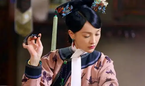 父亲去世留下后妈团,儿子轻松处理,可怜的是这些人