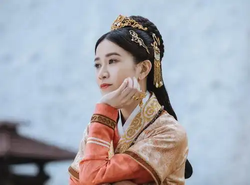 太后嫁初恋,亲生三姐妹互撕,这种剧谁都爱看,却遭撤档延期